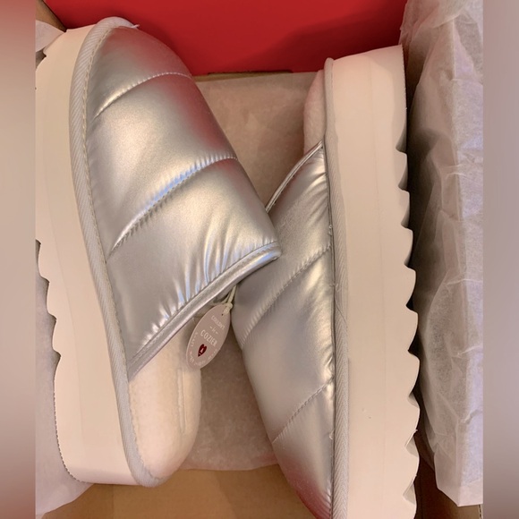 Anthropologie Maeve Puffy Slip On Mules in Silver size 10-11 NWT - Picture 3 of 9